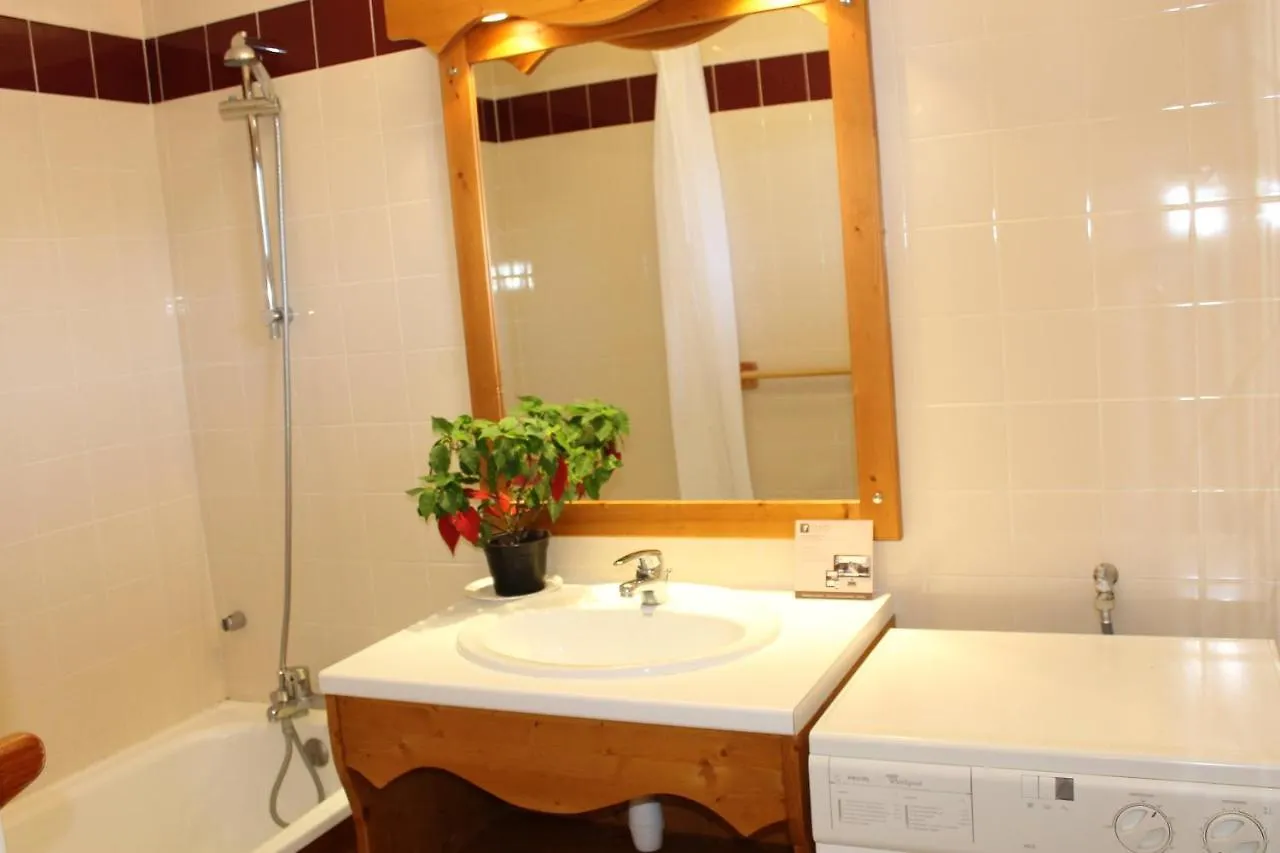 Residence Saboia B57 Cles Blanches Courchevel 0*,